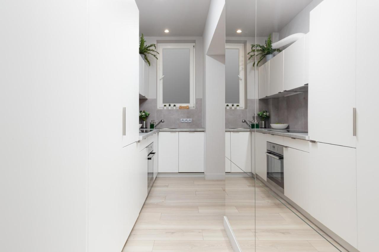 City Center Apartments Hoza By Noclegi Renters Warszawa Eksteriør bilde